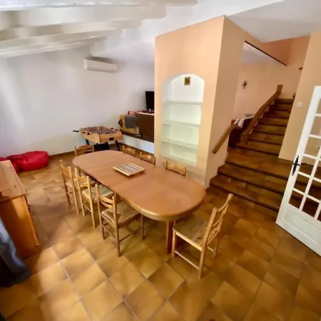 Belle Et Grande Pour Des Sejours En Famille Et Entre Amis Villa Cruscades