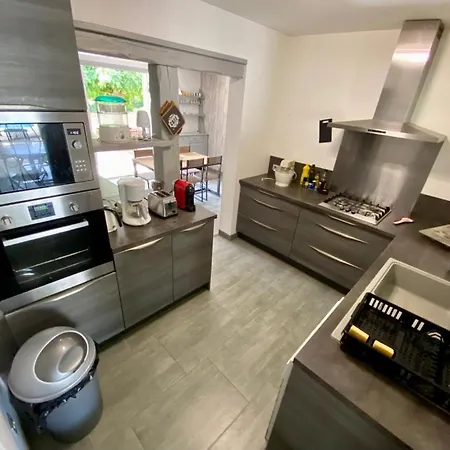 Vila Belle Et Grande Pour Des Sejours En Famille Et Entre Amis