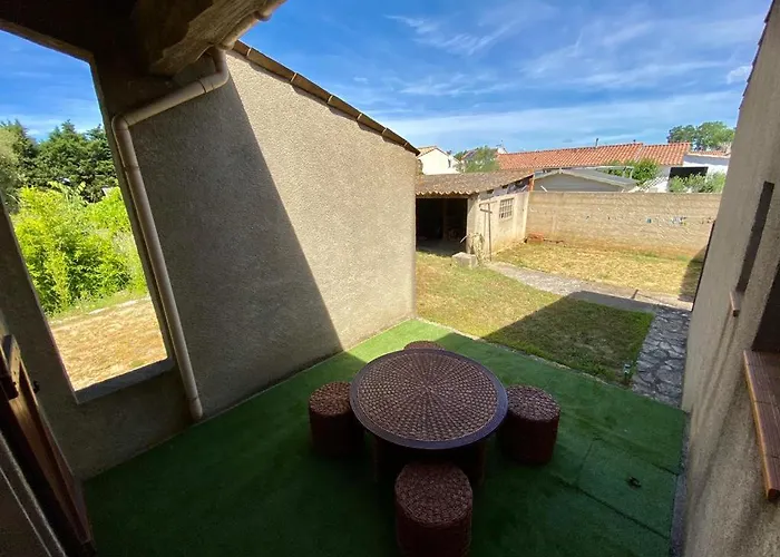 Belle Et Grande Pour Des Sejours En Famille Et Entre Amis Vila Cruscades